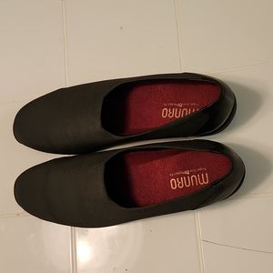 Munro American women travel dress sneaker shoes grey microfiber size 8.5m